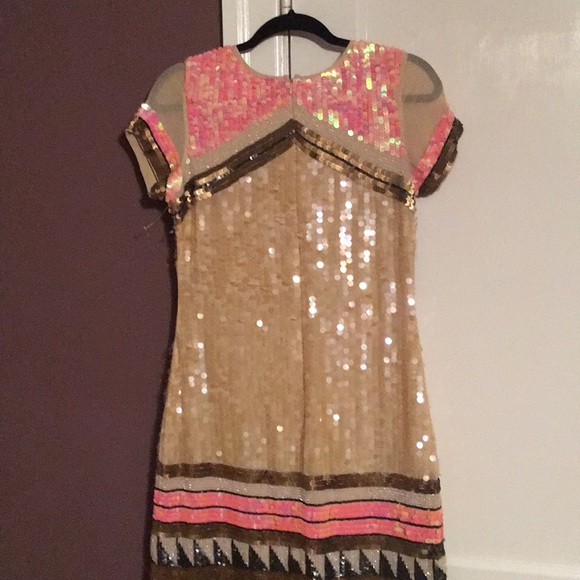 A sequin dress size 4 - Picture 2 of 3